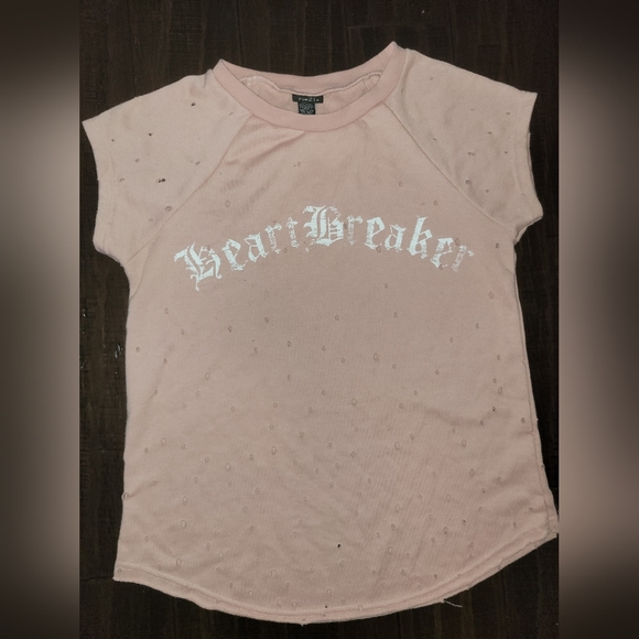Rue21 Heart Breaker Top sz Medium - Picture 1 of 4